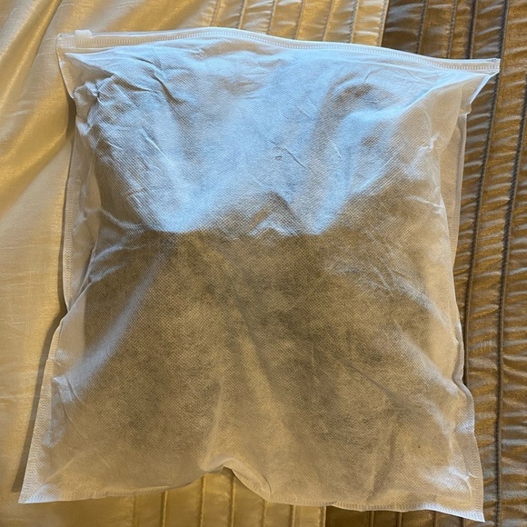 NEW-Unisex Cloud Slides Super Soft Non-Slip Pillow Slippers for Women/Men. NWOT - Picture 3 of 7